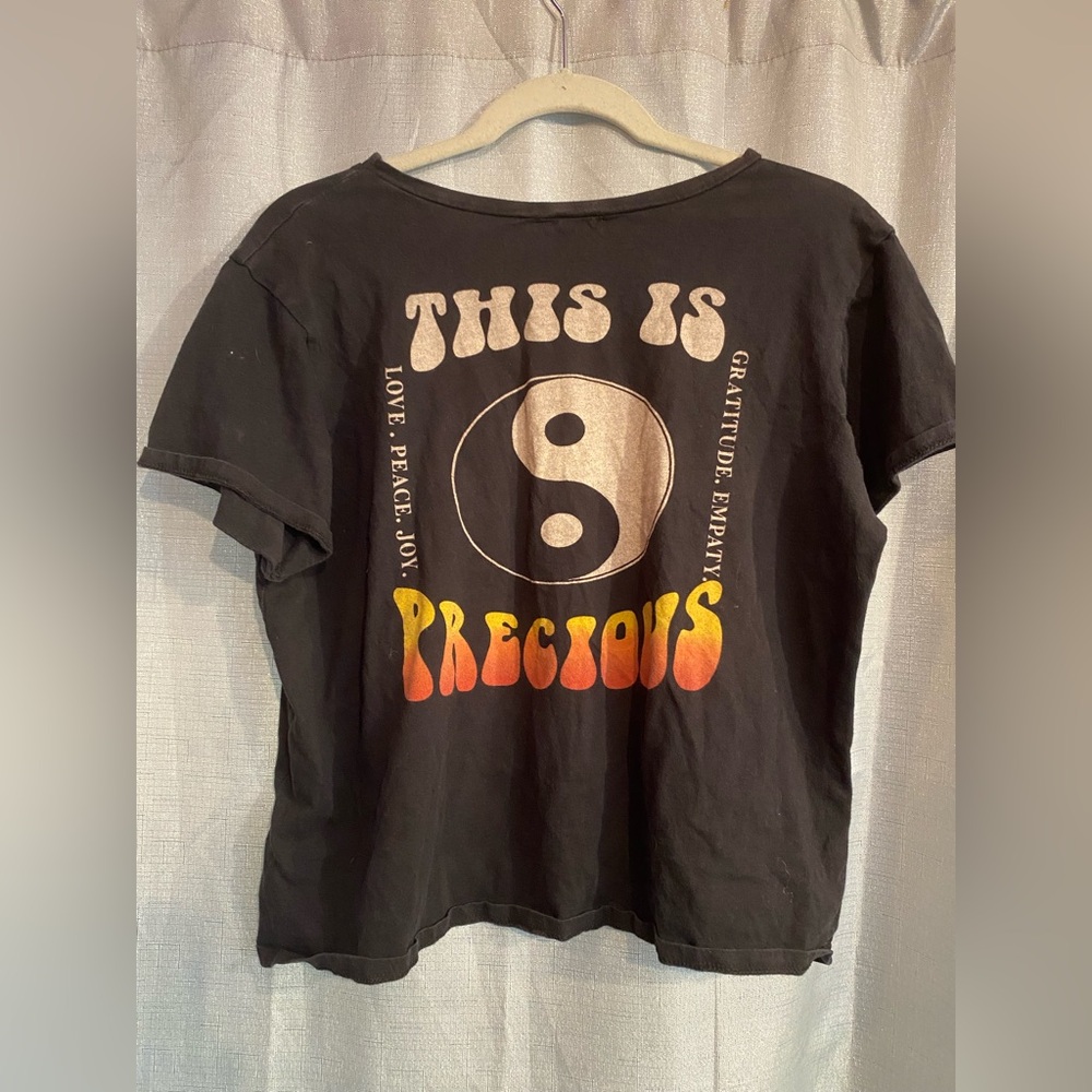 American rebel tee Relaxed black Short Sleeve Tee with Yin Yang Symbol - rare-
